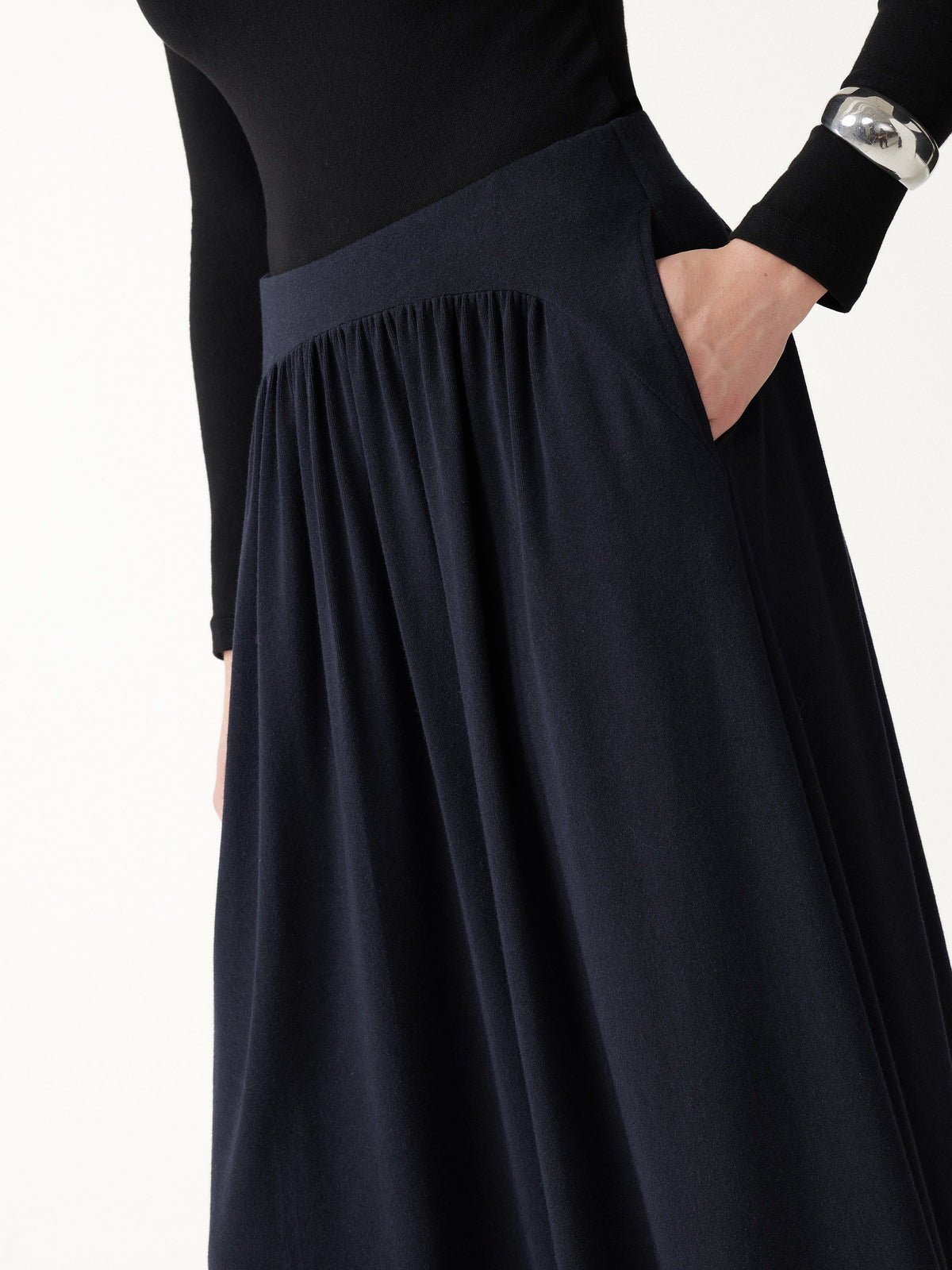 LiteWarm High-Rise Gathered A-Line Midi Skirt with Pockets