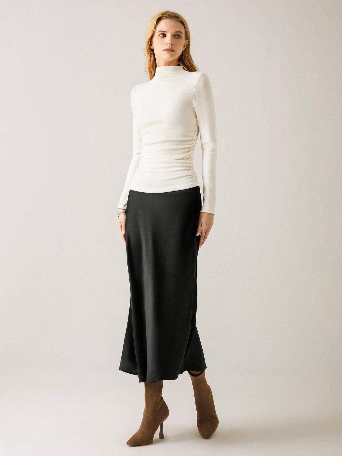 ProWarm Ruched Sides Tuckable Mockneck Top