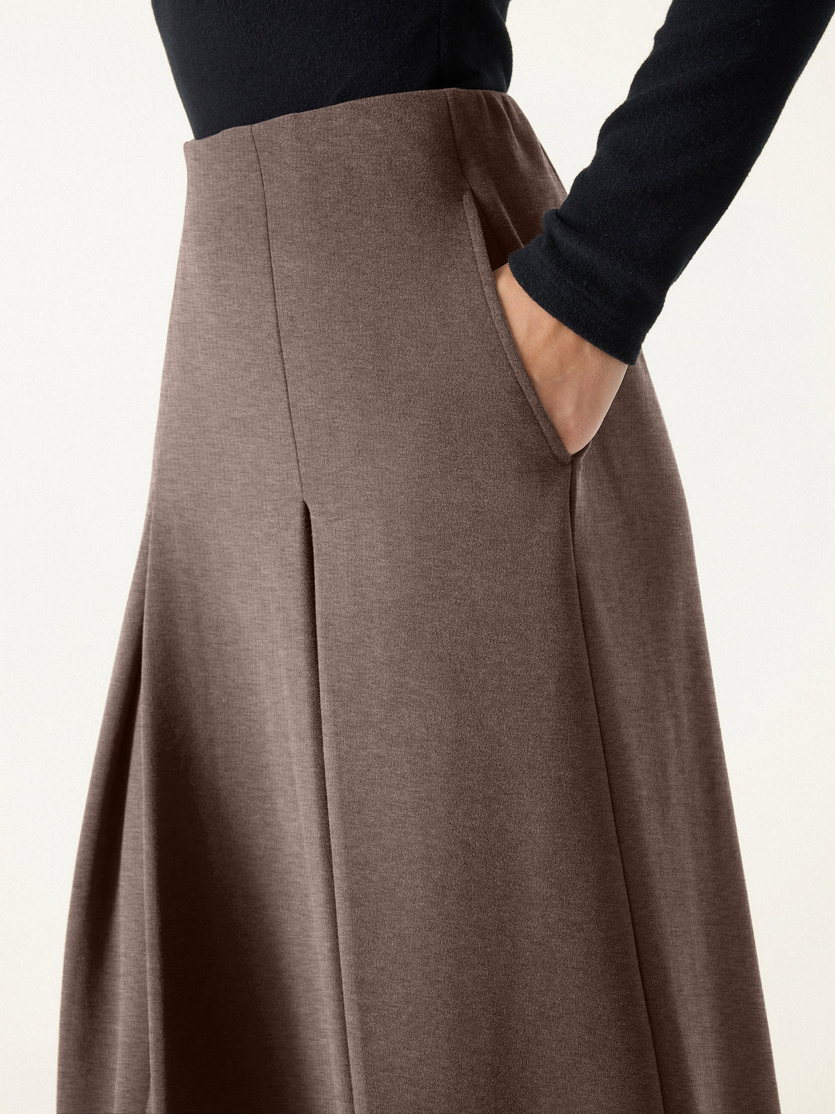 FuzzLuxe Mid-Rise Tucked A-Line Midi Skirt with Pockets