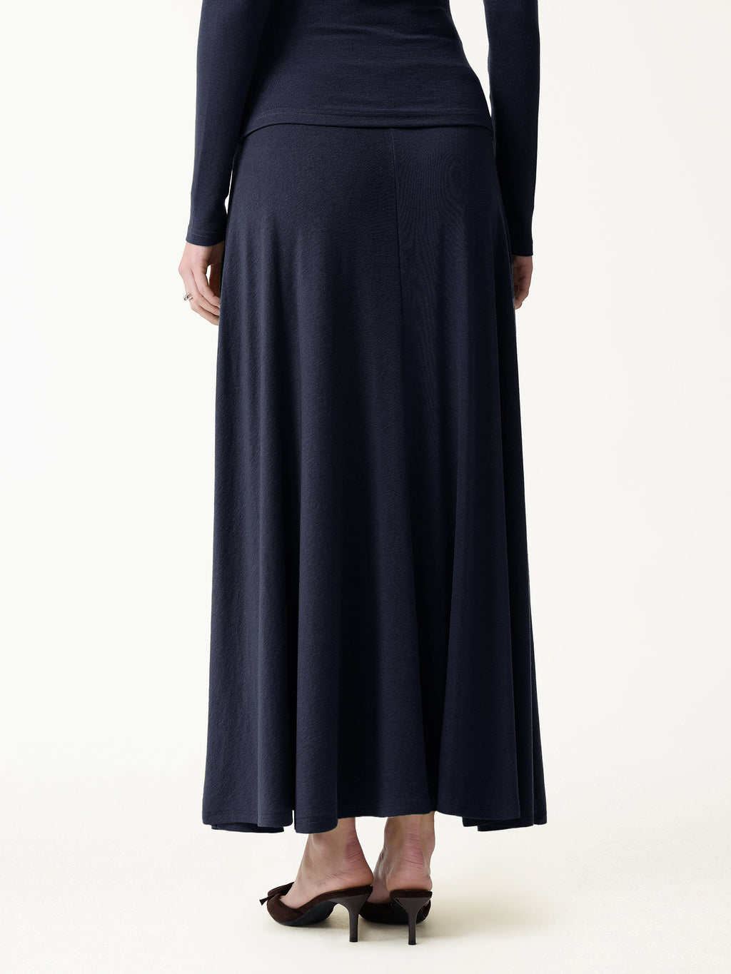 2Pcs Set LiteWarm Surplice Ruched Top & Blend Mid-Rise Umbrella Maxi Skirt