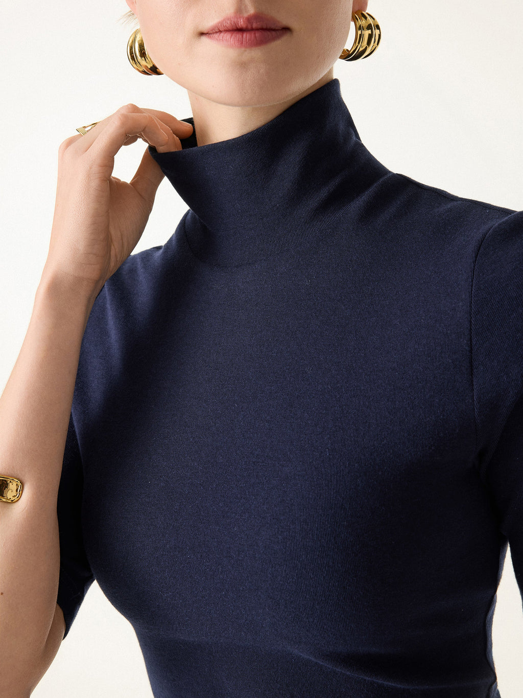 LiteWarm Essential Turtleneck Elbow Length Sleeve Built-In Bra Top 3.0