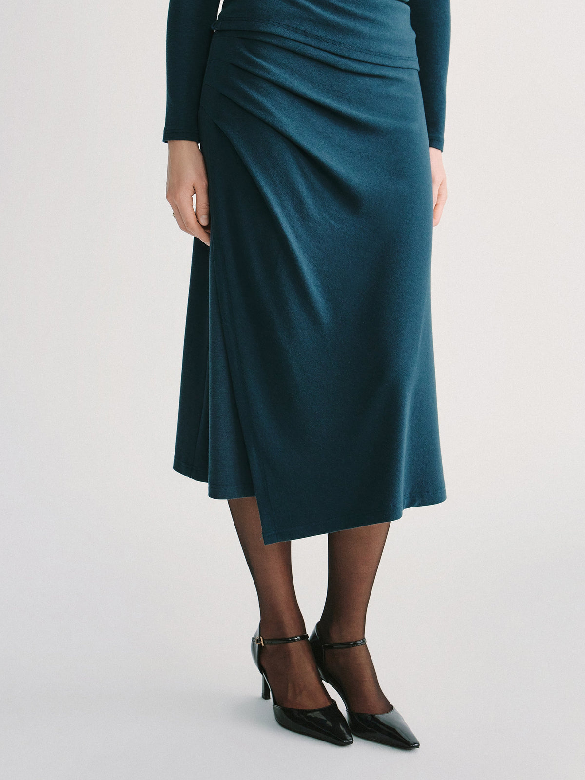 LiteWarm High-Rise Side-Tuck A-Line Midi Skirt