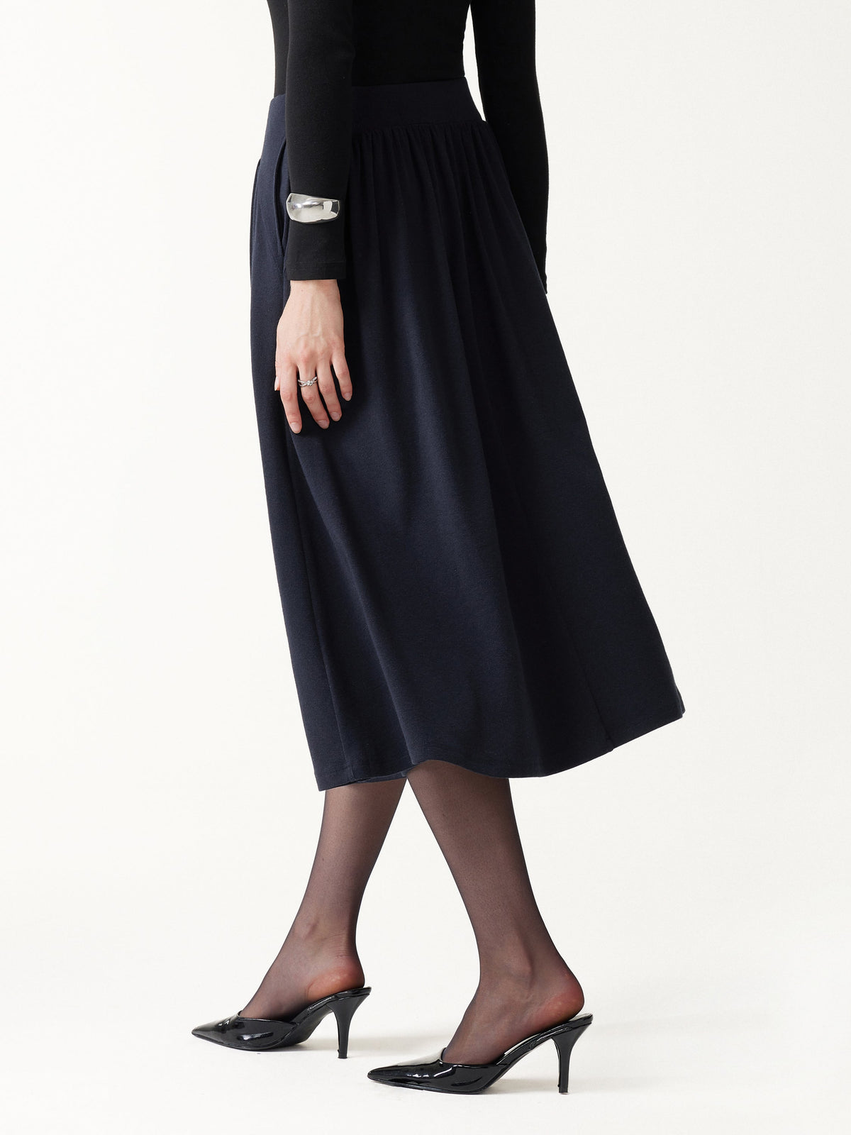 LiteWarm High-Rise Gathered A-Line Midi Skirt with Pockets