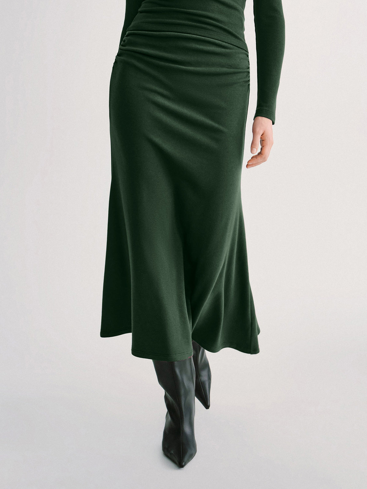 ProWarm Mid-Rise Ruched Flared Midi Skirt