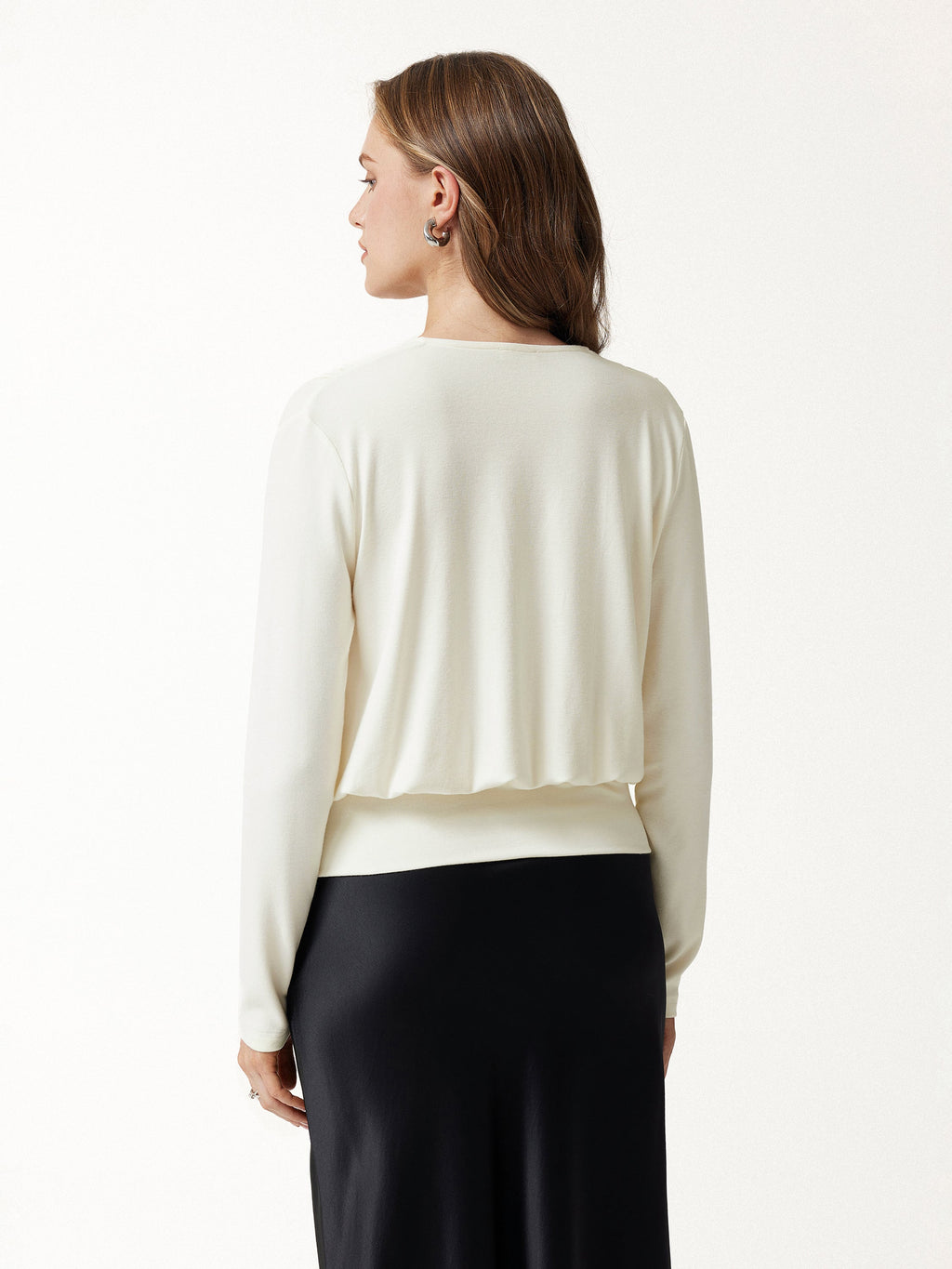 LiteWarm V-Neck Long Sleeve Ruched Banded Hem Top